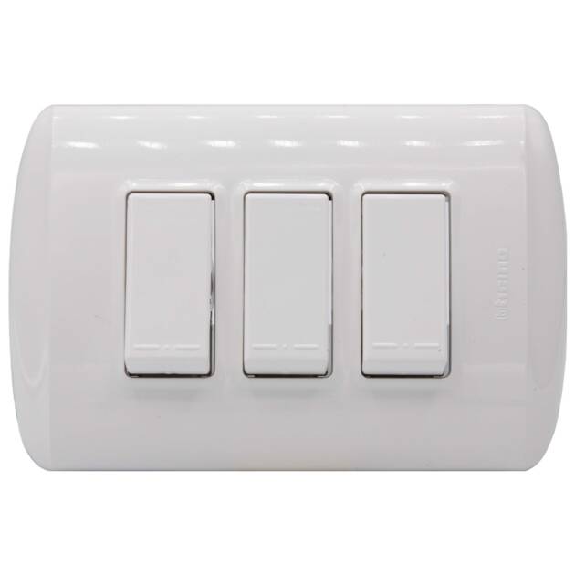 INTERRUPTOR TRIPLE NOBILE CHAMPAGNE BTICINO