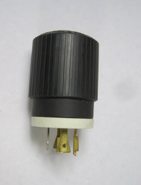 ENCHUFE 3P 4H 20A 125/250V NEMA L14-20P LEVITON