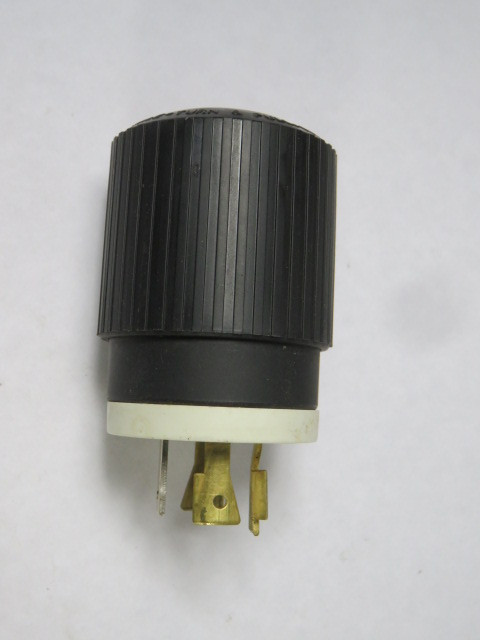 ENCHUFE 3P 4H 20A 125/250V NEMA L14-20P LEVITON