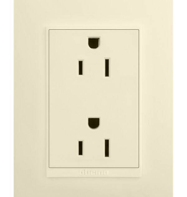 TOMACTE DOBLE C/T 15AMP LUZICA MARFIL BTICINO