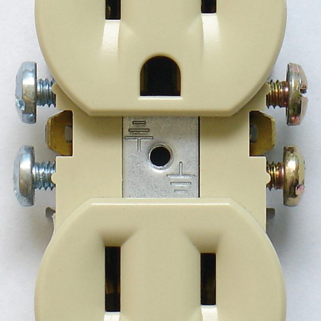 TOMACTE DOBLE C/TIERRA 15A 125V MARFIL LEGRAND